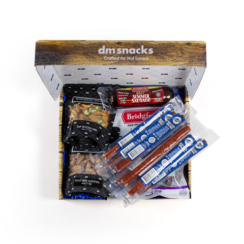 Deluxe Beef & Brews Snack Box – Gourmet Meat & Nut Gift for Beer Lovers